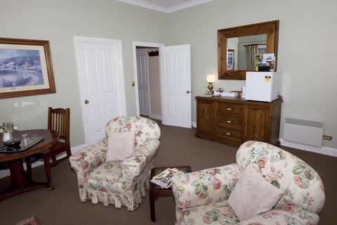 House On The Hill Bed And Breakfast - Events Australia 37