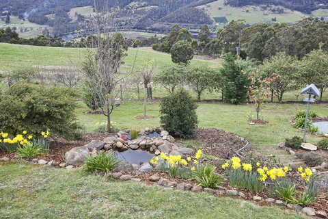 House On The Hill Bed And Breakfast - Events Australia 36