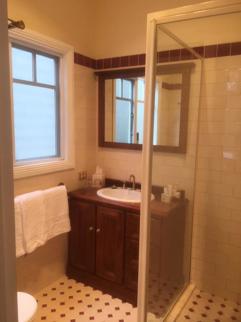 House On The Hill Bed And Breakfast - Events Australia 14