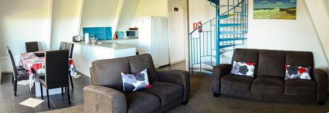 Island Breeze Motel - Events Australia 26