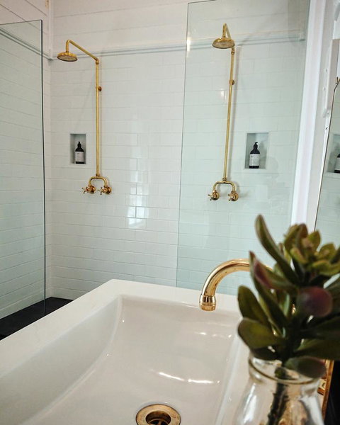 Old White Church Bed & Breakfast - Events Australia 12