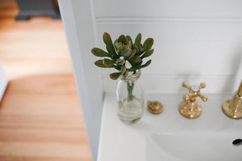 Old White Church Bed & Breakfast - Events Australia 16