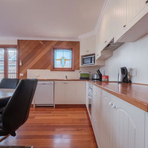 Cod Rock Point - Events Australia 9