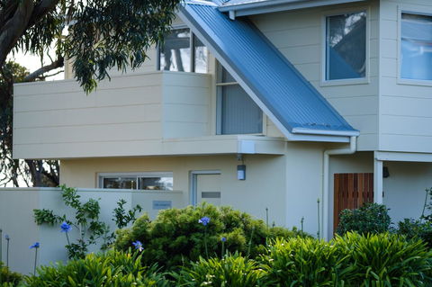 Cod Rock Point - Events Australia 1