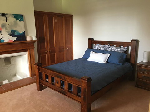 CLAYFIELD HOMESTEAD - Rustic Country Accommodation - Accommodation Europe 10