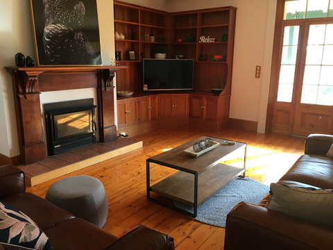 CLAYFIELD HOMESTEAD - Rustic Country Accommodation - Accommodation Europe 4