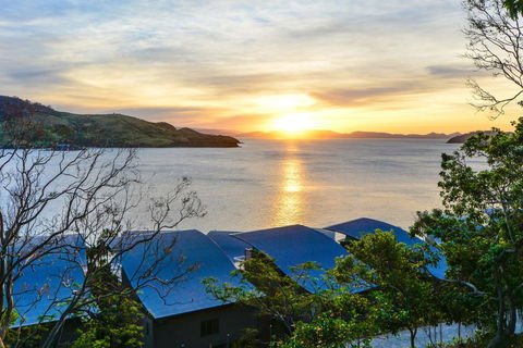 NEWLY BEAUTFULLY RENOVATED 16 The Casuarina - 3 Bedroom House With 180 Degree Ocean Views - Events Australia 0