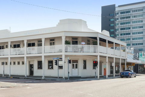 Newmarket Hotel - Events Australia 2
