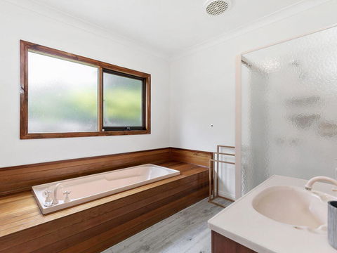 NICHE ON NOBLE - Ever Changing Vista - Events Australia 1