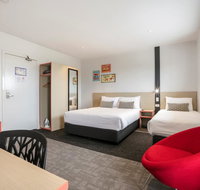 Nightcap at Camp Hill Hotel - Events Australia