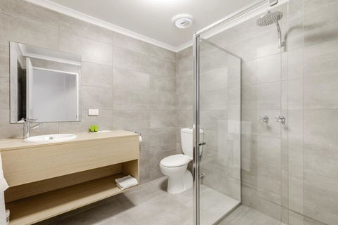 Nightcap At Findon Hotel - Events Australia 3