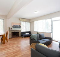 Nights on Broadway - Close to River UWA  Hospitals - Accommodation Europe