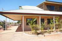 Ningaloo Breeze Villa 6 - 3 Bedroom Fully Self-Contained Holiday Accommodation