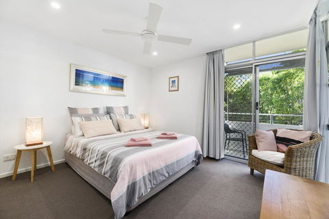 Noosa Heads Beach Comfort - Unit 3 Yaringa, 29 Noosa Drive - Tourism Bookings 2