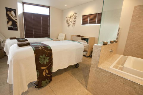 Novotel Lake Crackenback Resort - Events Australia 3