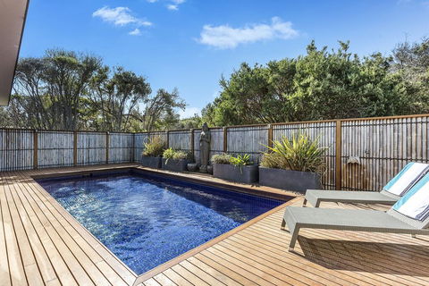 Ocean Luxe Retreat Luxury House With Pool, Tennis Court, Fireplace, Walk To Beach - Accommodation Europe 0
