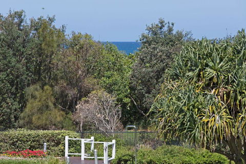 OCEAN RETREAT ON SALT 5203 - Events Australia 3