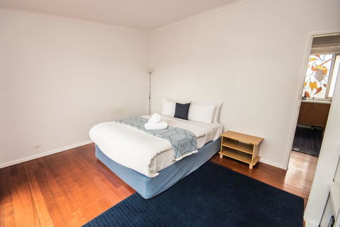 Ocean View Getaway - Events Australia 3