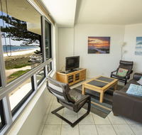 Oceanside Resort - Absolute Beachfront Apartments - Events Australia