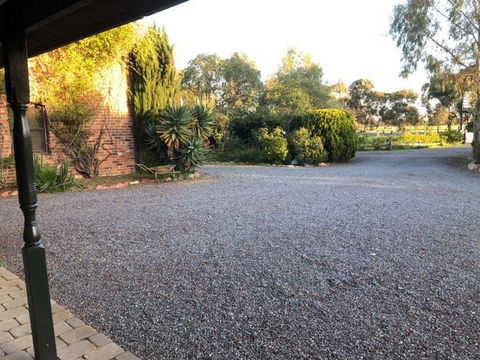 Olde Horsham Motor Inn - Events Australia 0