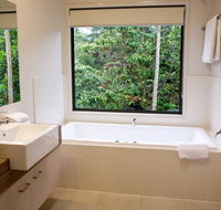 On Obi Maleny - Events Australia