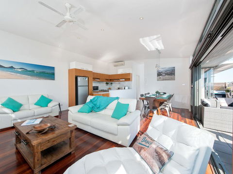 One Mile Cl, Townhouse 22, 26, The Deckhouse - Events Australia 1