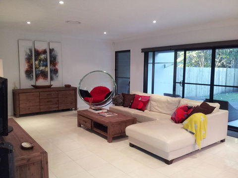 Our Byron House - Events Australia 0