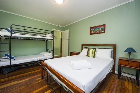 OurBonnieDoon - Accommodation Europe 3