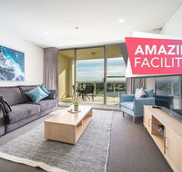 Oval View on North Tce-Gym - Pool - Fireworks NYE