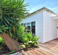 Palm Oasis - family friendly accommodation just a short walk to werri beach - Events Australia