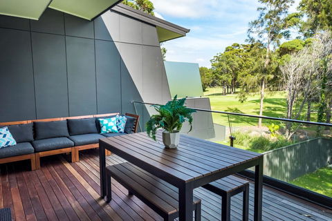Pandanas Apartments 17A - Mollymook Beach - Events Australia 1