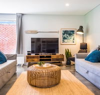 Pandanas Apartments 17B - Mollymook Beach - Events Australia