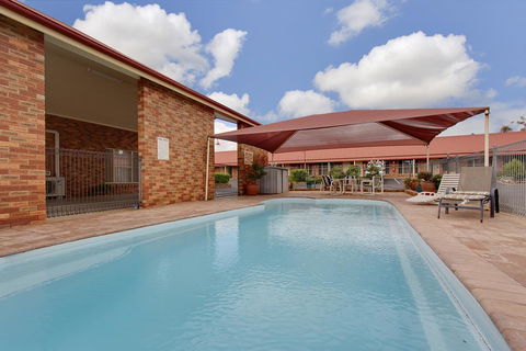 Parkes International - Tourism Bookings 3