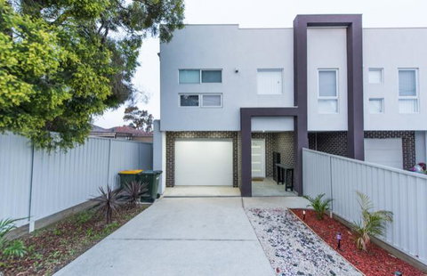 Parramatta Jewel - Tourism Bookings 1