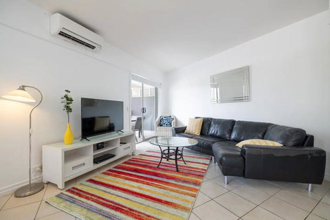 Peaceful 1 Bedroom Apartment With Parking - Events Australia 0