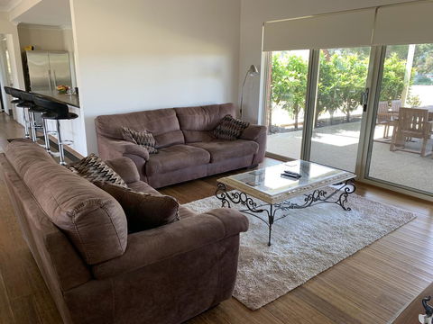 Peaceful Way Retreat - Events Australia 2