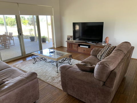 Peaceful Way Retreat - Events Australia 1