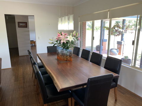 Peaceful Way Retreat - Events Australia 0