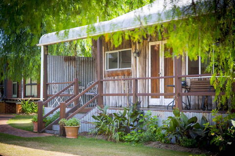 Peppercorn Cabin - Tourism Bookings 1