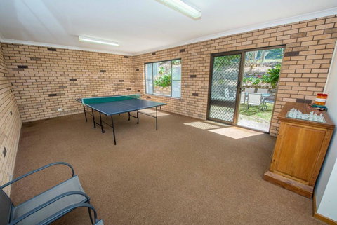 Pet Friendly Lentara St 8 - Fingal Bay - Events Australia 3