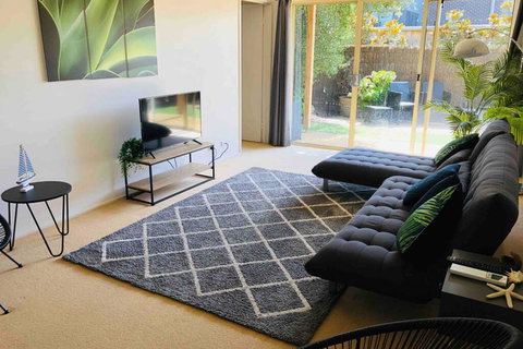 Pet Friendly Paradise Near Beach - Events Australia 1