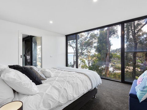 Phoenix On Wye - Events Australia 3