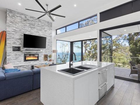 Phoenix On Wye - Events Australia 0