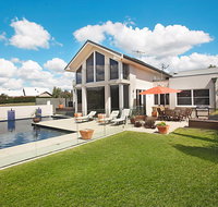 Play A Round - Accommodation Europe