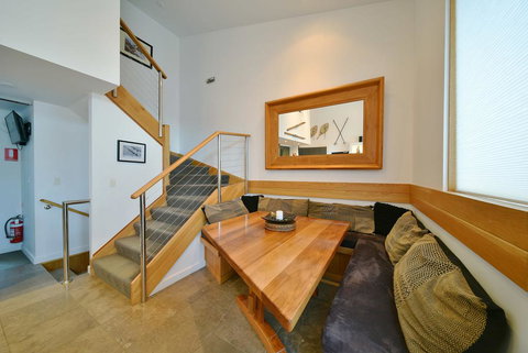 Powder 2 - Accommodation Europe 2