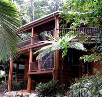 Private Rainforest Retreat with lagoon style pool - Events Australia