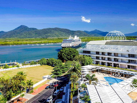 Pullman Reef Hotel Casino - Events Australia 1