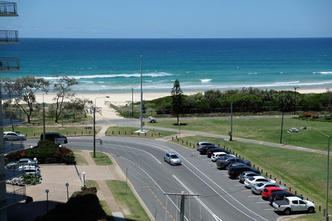 Queensleigh - Tourism Bookings 2