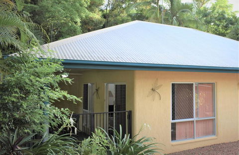 Rainforest Cottage Cairns - Tourism Bookings 3