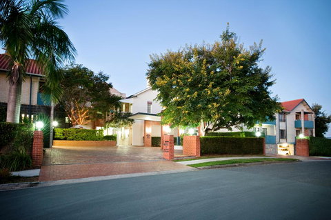 Ramada By Wyndham Brisbane Windsor - Events Australia 1